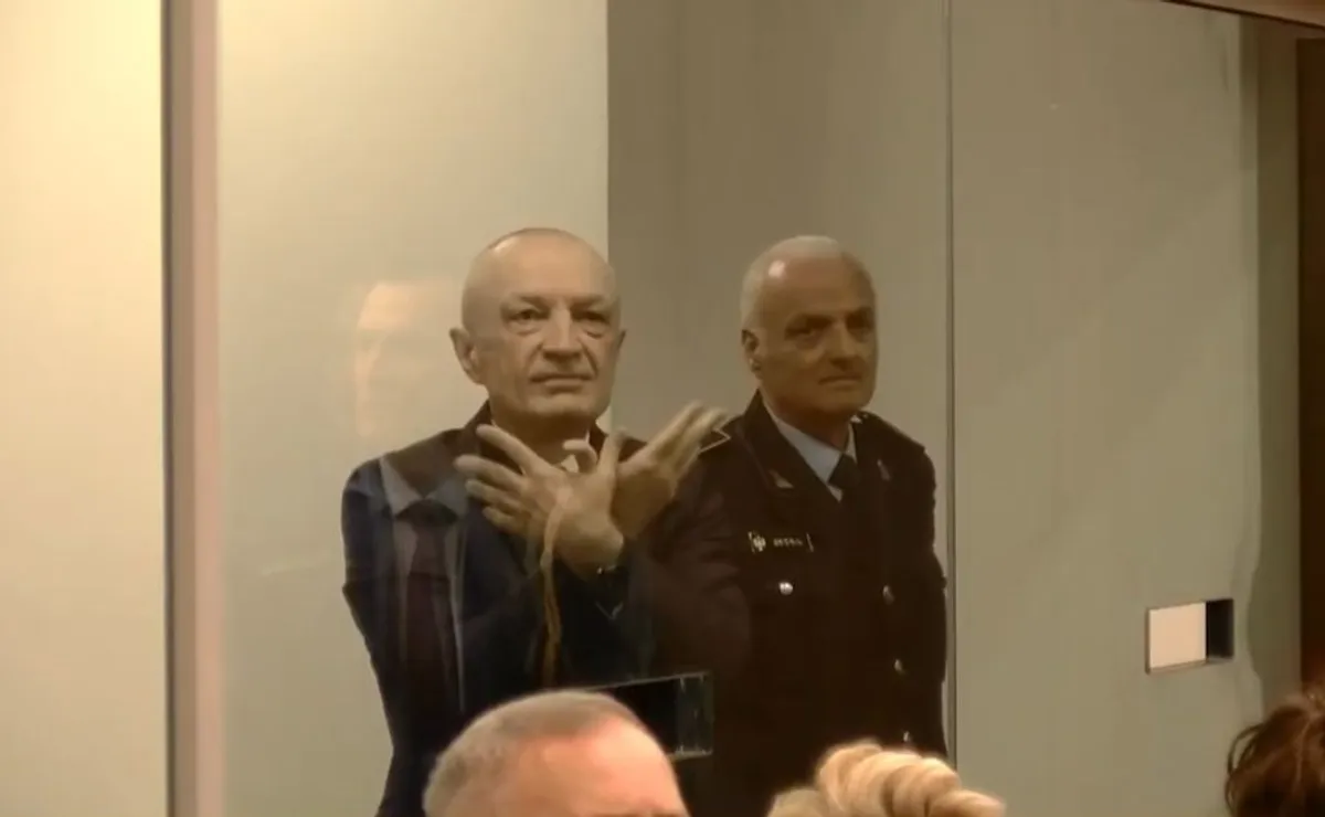 Shqiponja dykrenore bën simbolin e Ilir Metës