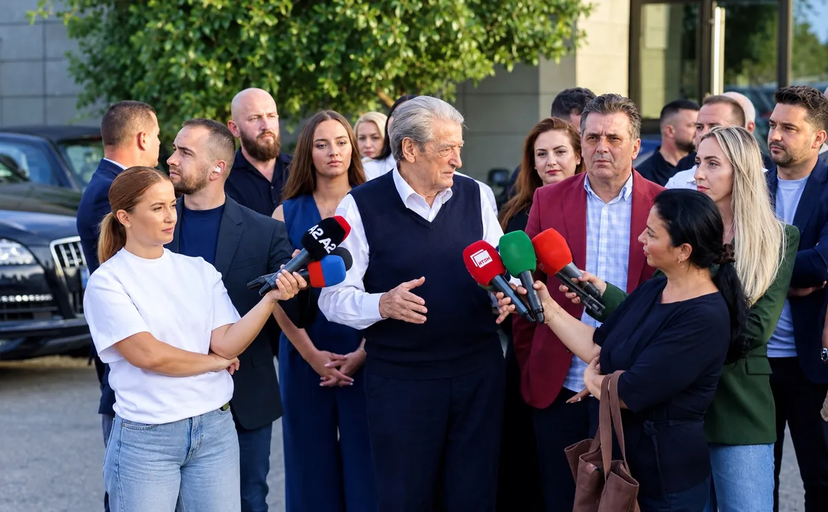 Berisha zbulon se kaubojt e Teksasit janë kundra shkrirjes së Divjakës me Lushnjën
