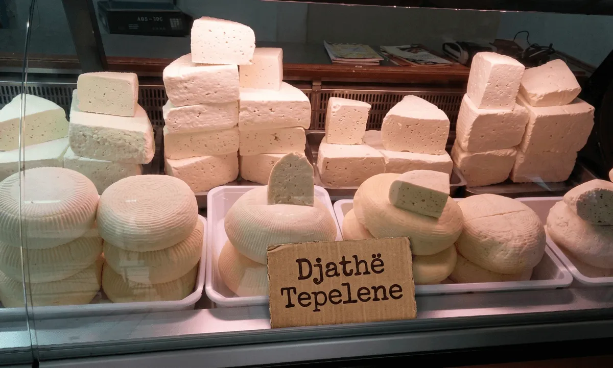 Lufta në Iran / Rritet çmimi i djathit të Tepelenës