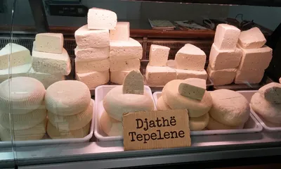 Lufta në Iran / Rritet çmimi i djathit të Tepelenës