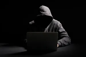 Me rastin e vendit të parë në sigurinë kibernetike, të dhënat e miliona shqiptarëve me 50% ulje në treg të zi