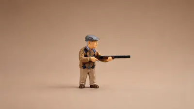 Mendoi se ishte komshiu, shtetasi qëllon me çifte derrin e egër