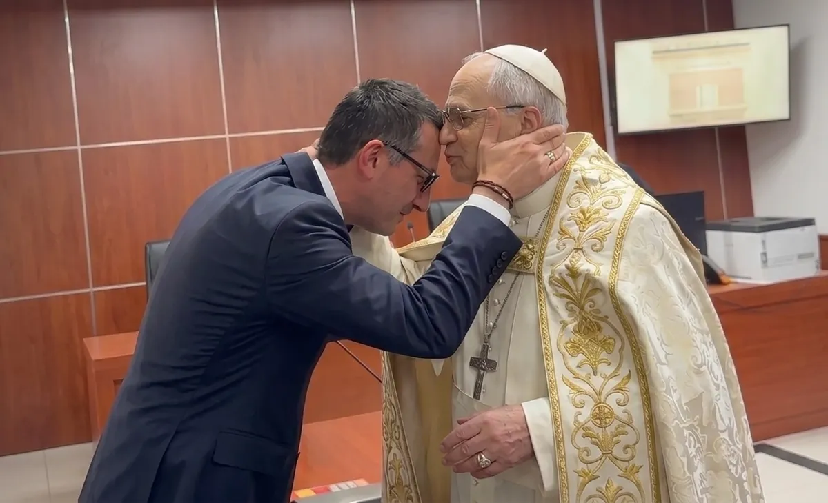 Papa Leoni bekon Veliajn
