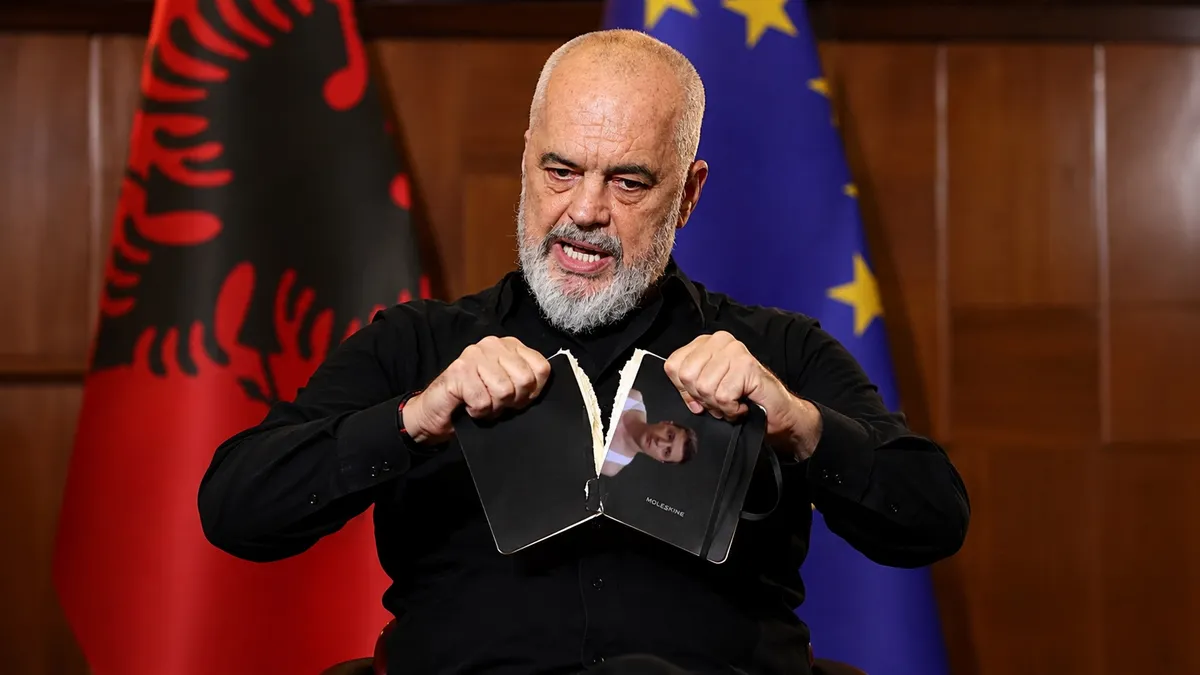 Rama gris fan fiction erotik me Zelenskyn pas deklaratës për Kosovën