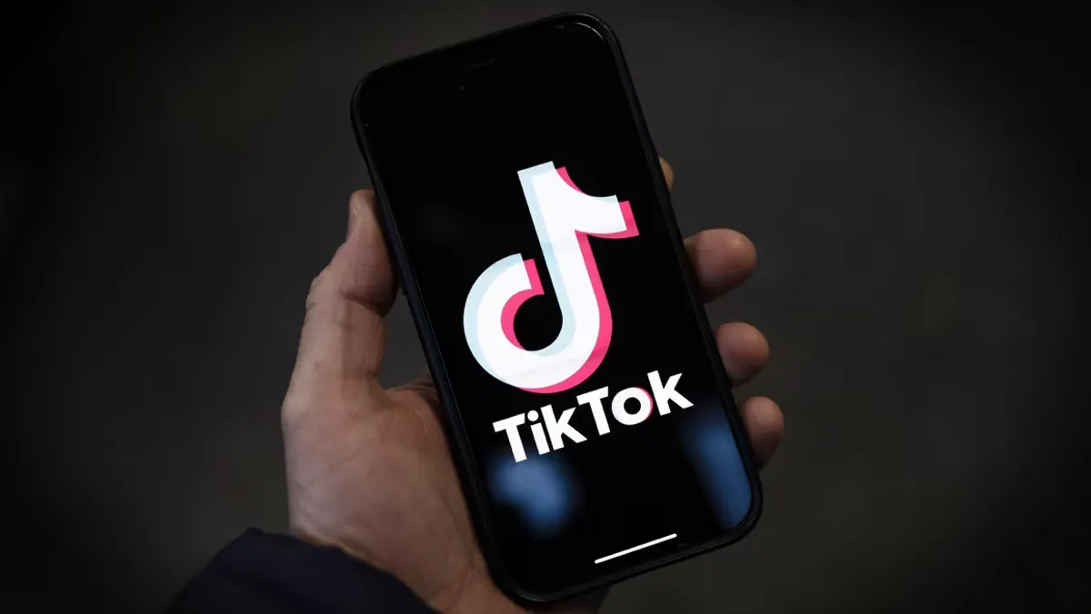 Përdorimi i tepërt i TikTok dëmton rëndë cilësinë e kalbjes së trurit nga TikTok