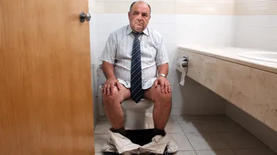 Babi përbetohet t'ia marrë të gjithë vlerën tualetit me pagesë